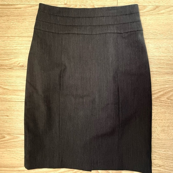 H&M Women's Gray Skirt - Picture 2 of 5